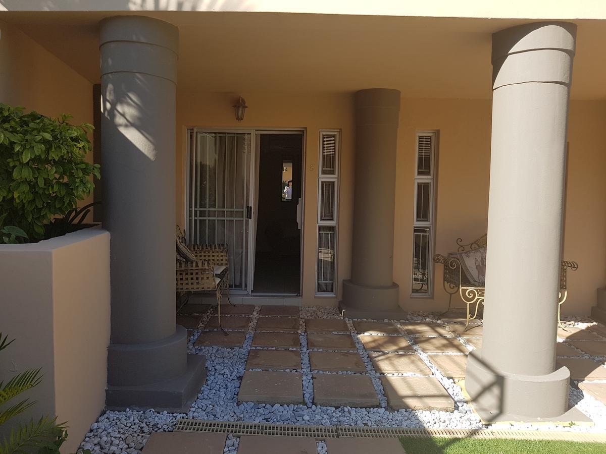 Aquila Guest House Pretoria Exterior photo